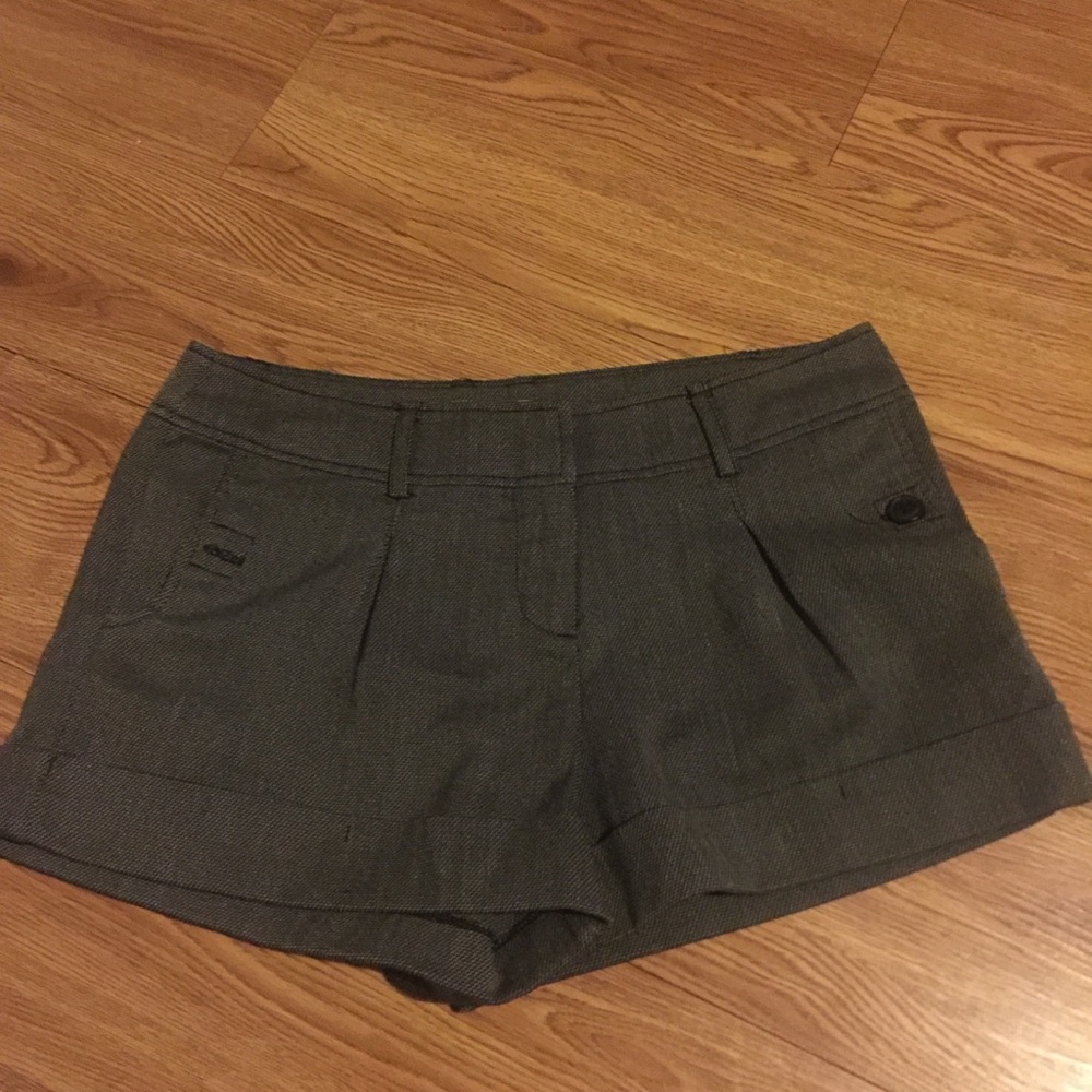 Calender by be cool shorts size M